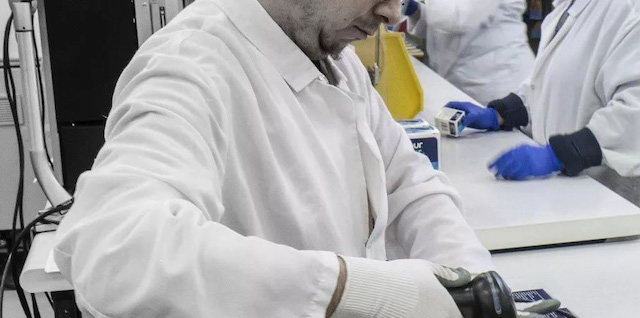 Ascensia Diabetes Care如何利用偉迪捷激光噴碼機(jī)降低企業(yè)成本?